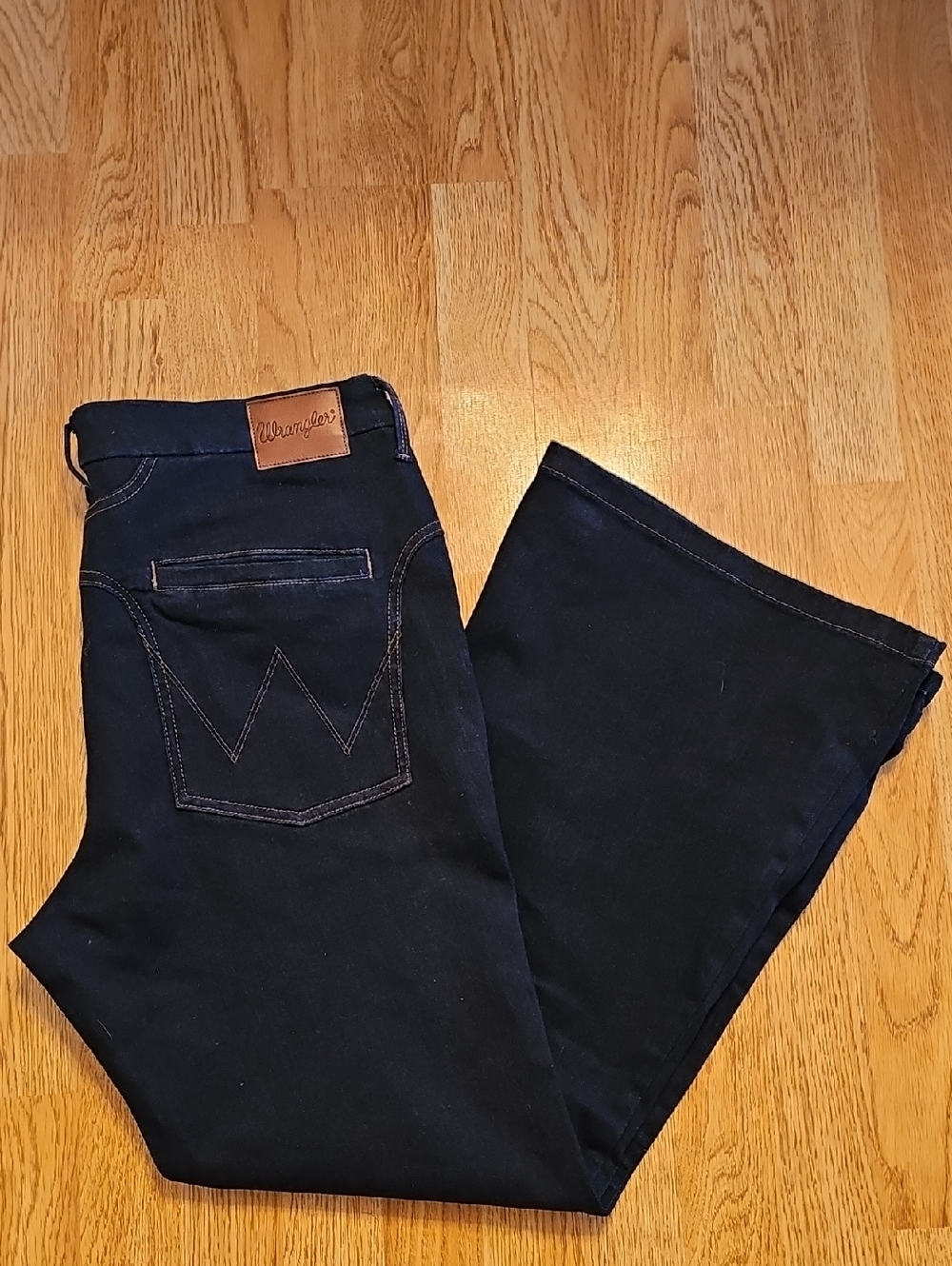 Wrangler Bespoke Flare dark wash jeans